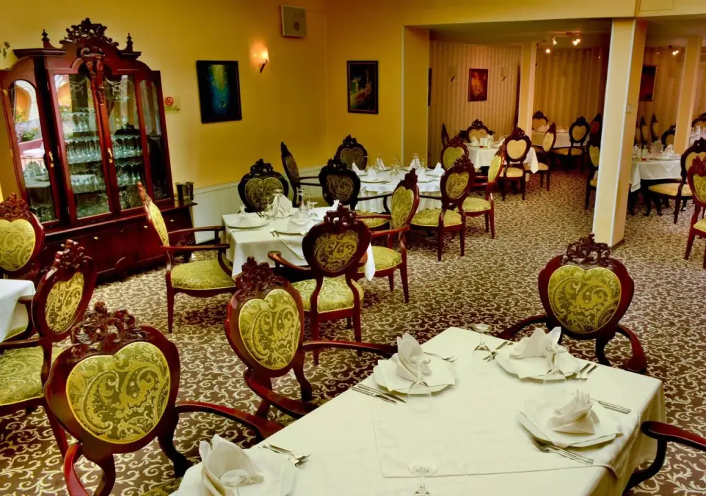 Русе: Hotel Bistra & Galina