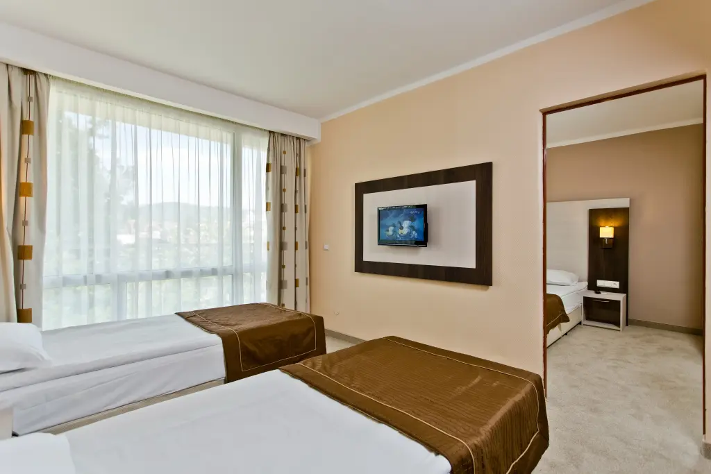Солнечный берег: Evrika Club Hotel