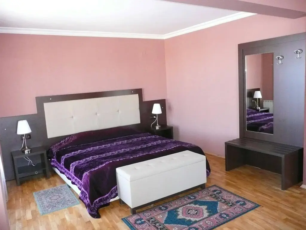 София: Hotel Consul