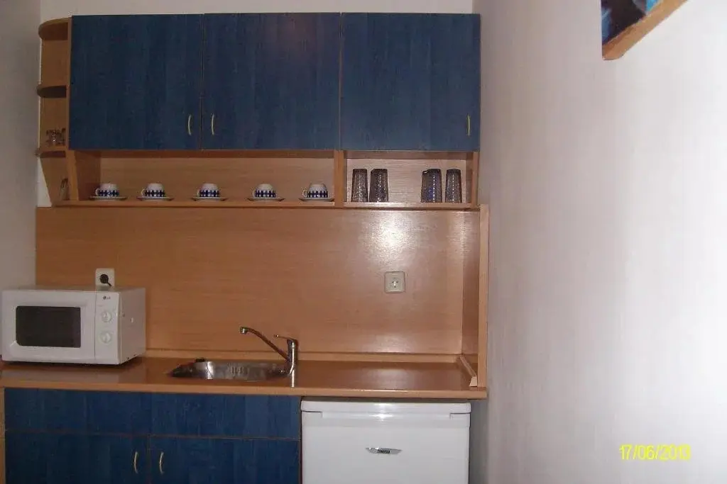 Приморско: Guest House Petkovi