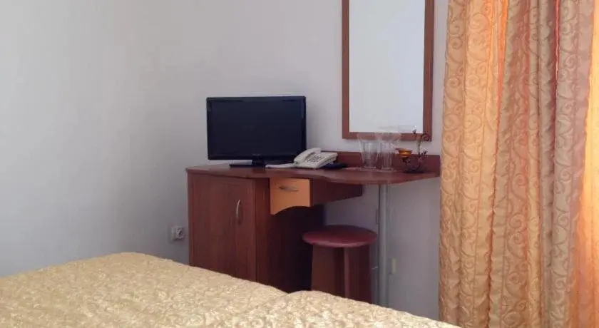Китен: Hotel Hit