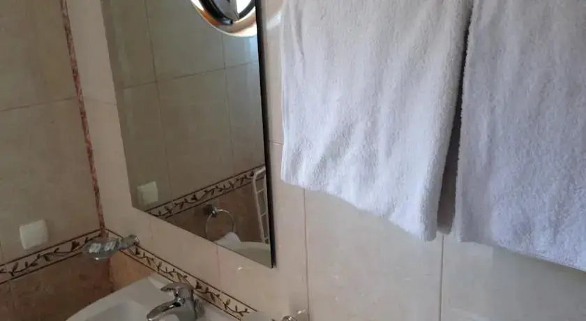 Китен: Hotel Hit