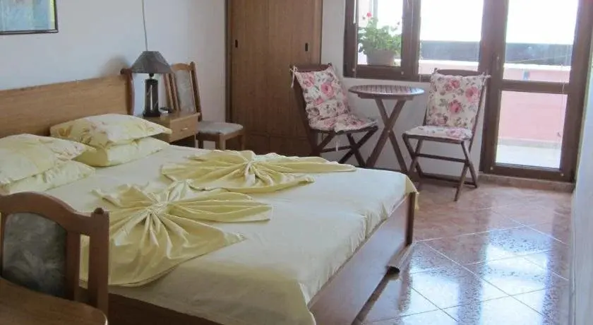 Созополь: Guesthouse Olimp