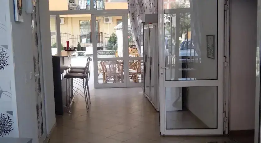 Солнечный берег: Hotel Megas