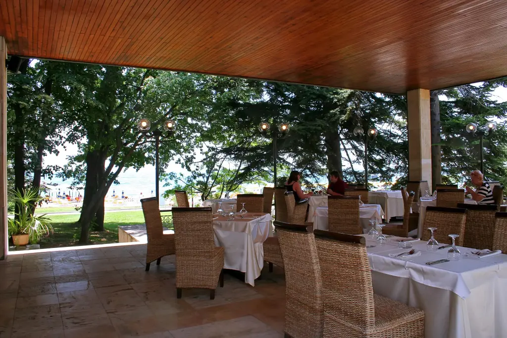 Варна: Lotos Hotel - Riviera Holiday Club