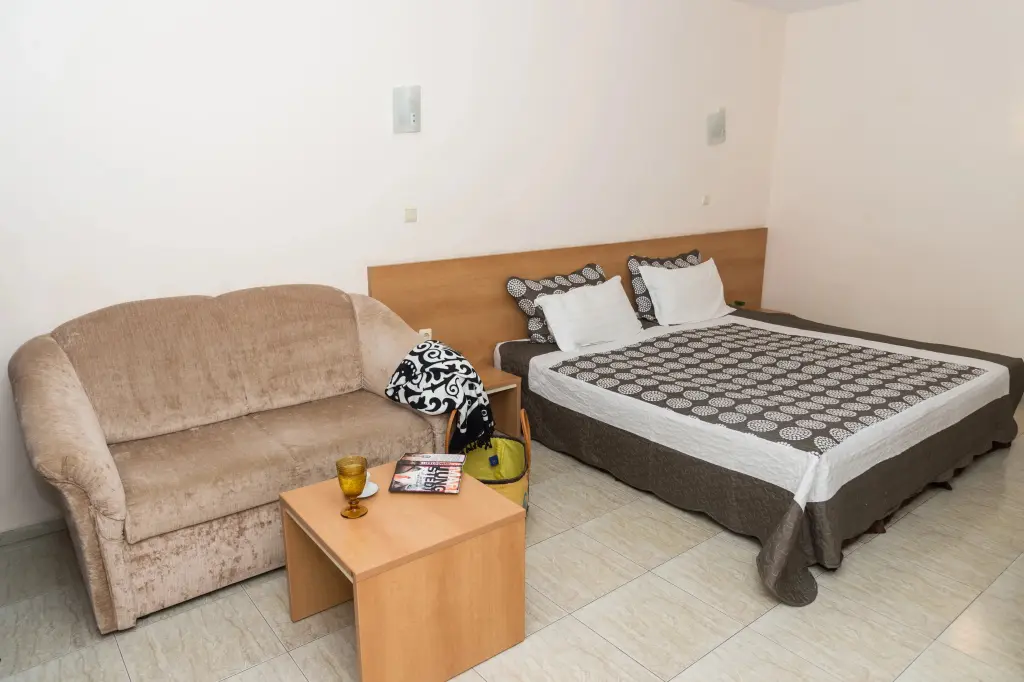 Солнечный берег: Central Hotel