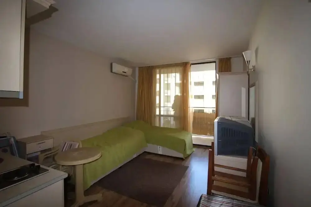 Солнечный берег: Studio in Avalon Complex