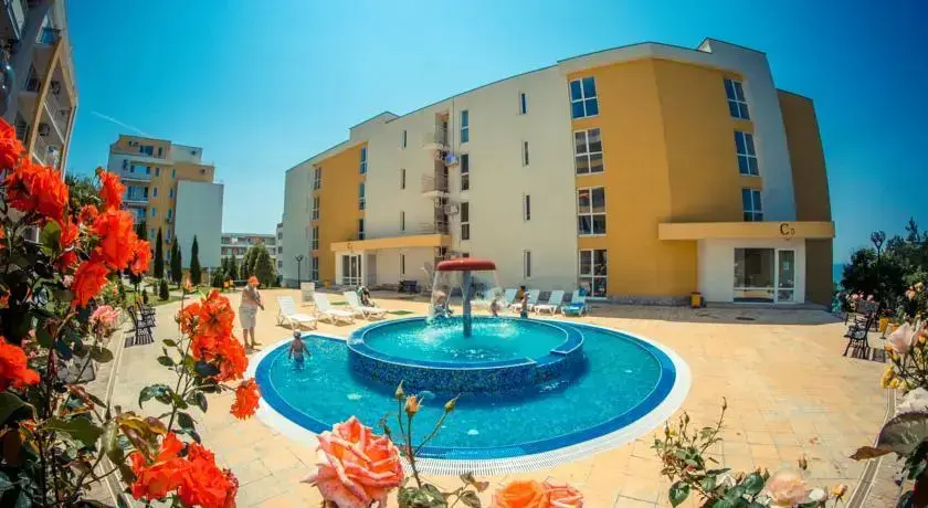 Елените: Imperial and Crown Fort Noks Grand Resort