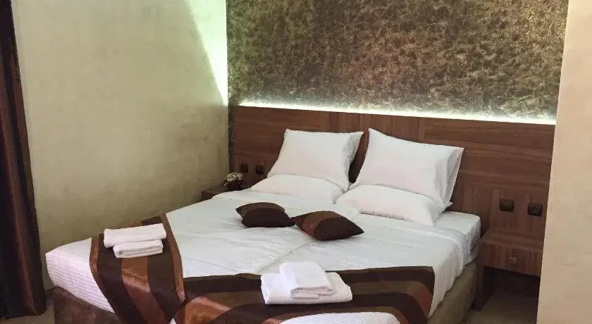 Лозенец: Family Hotel Yanevs