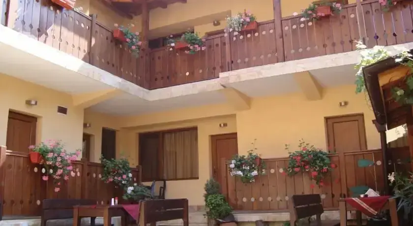 Банско: Kadeva House