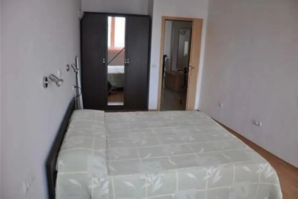 Солнечный берег: Sunny Holiday Apartments