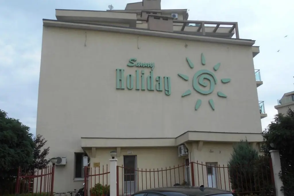 Солнечный берег: Sunny Holiday Apartments
