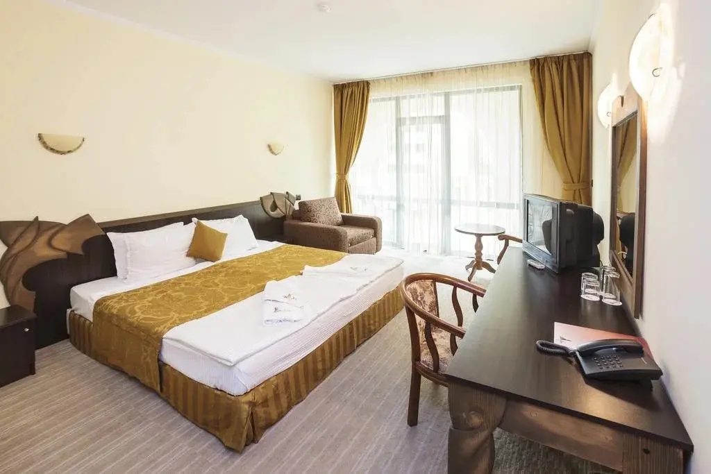 Солнечный берег: Art Hotel Babylon