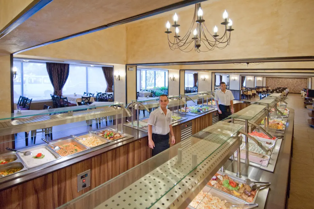 Солнечный берег: Hotel Kotva