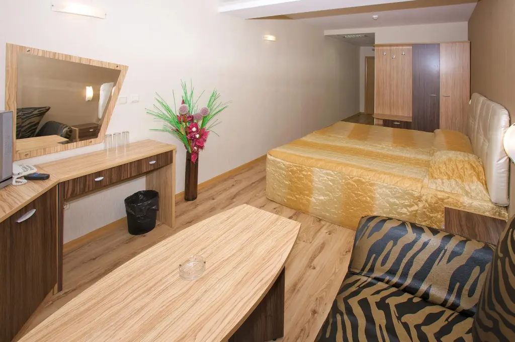 Солнечный берег: Hotel Kotva