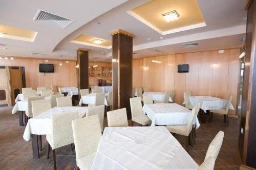 Солнечный берег: Briz Beach B Hotel