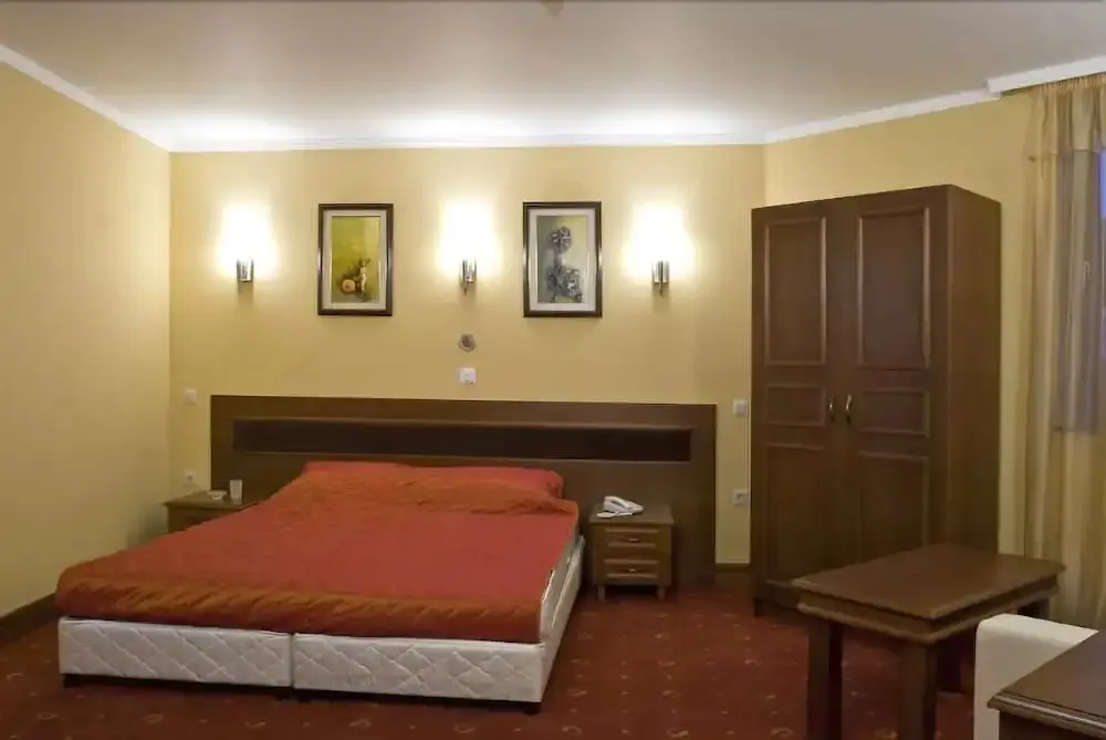 Извос: Hotel Skalite