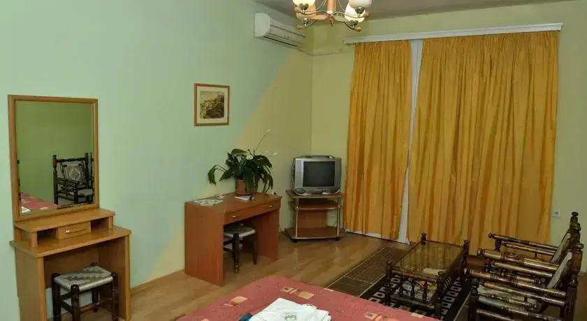 София: Ognian Apartments