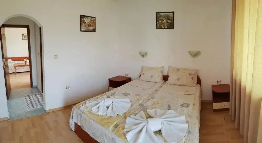 Приморско: Hotel Strinava