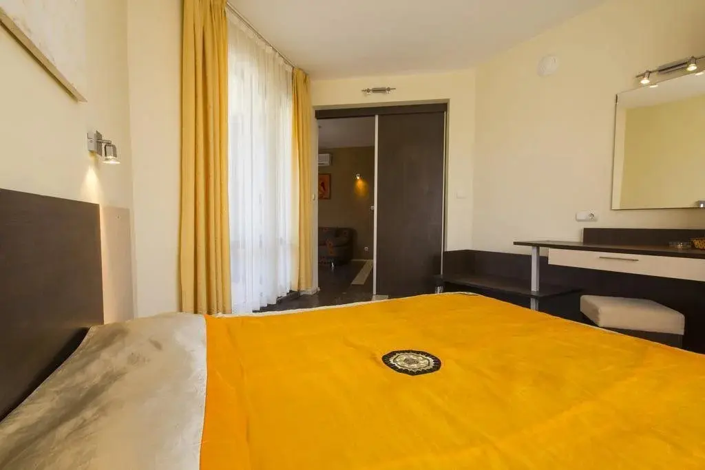 Обзор: Hotel Coral