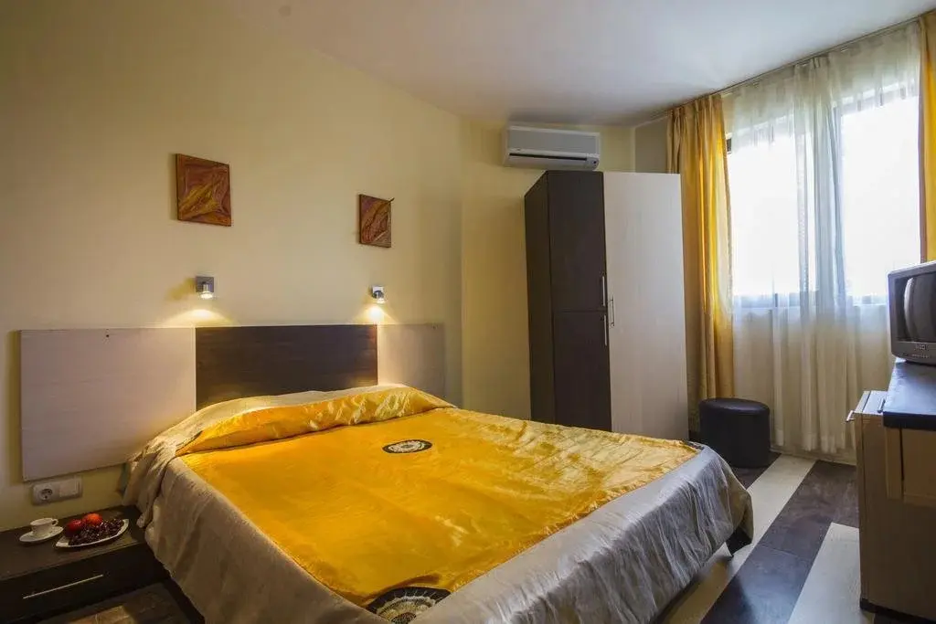 Обзор: Hotel Coral
