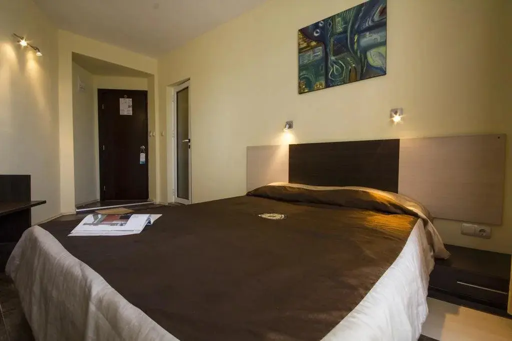 Обзор: Hotel Coral