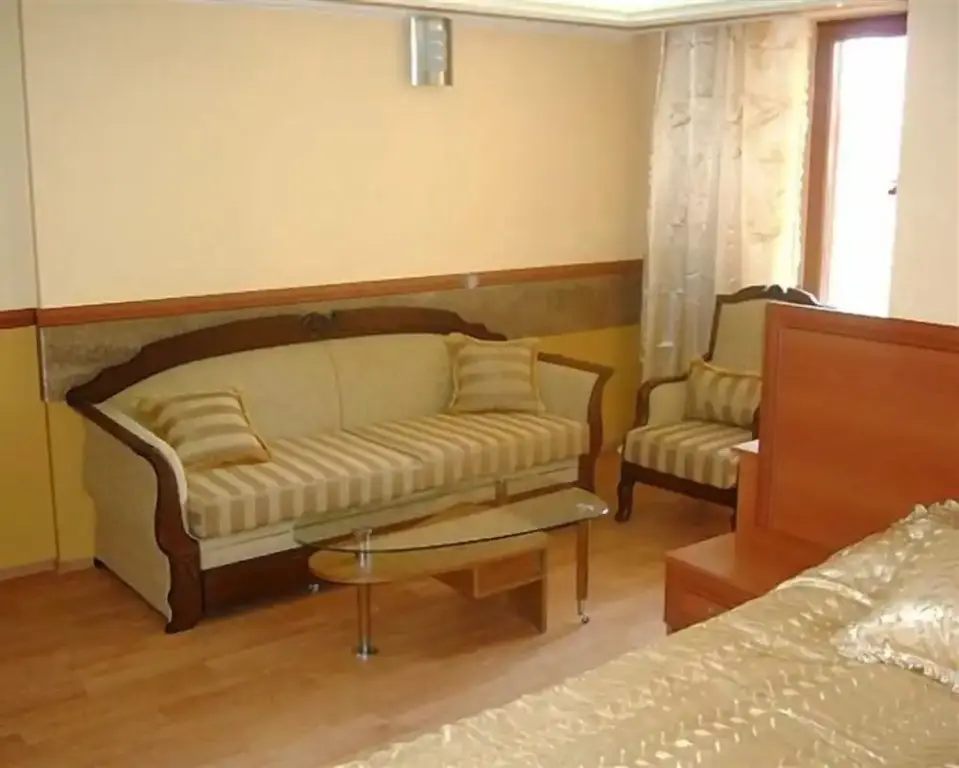 София: Hotel California