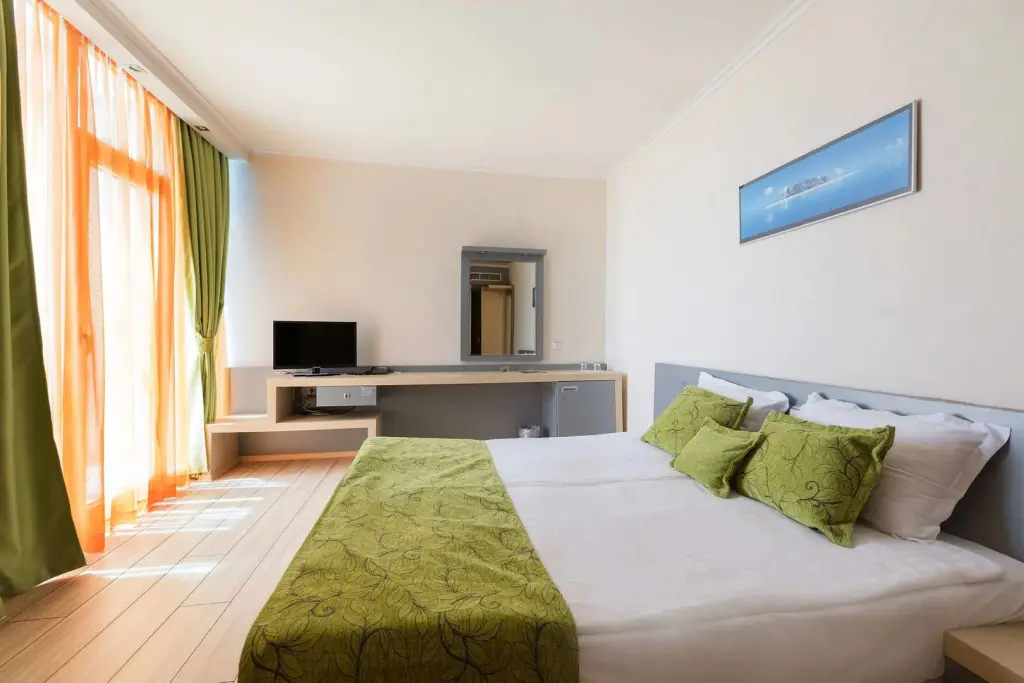 Несебр: Sol Marina Palace — Adults Only over 16