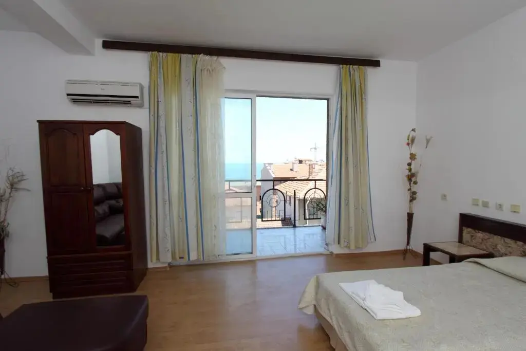 Созополь: Family Hotel Verona