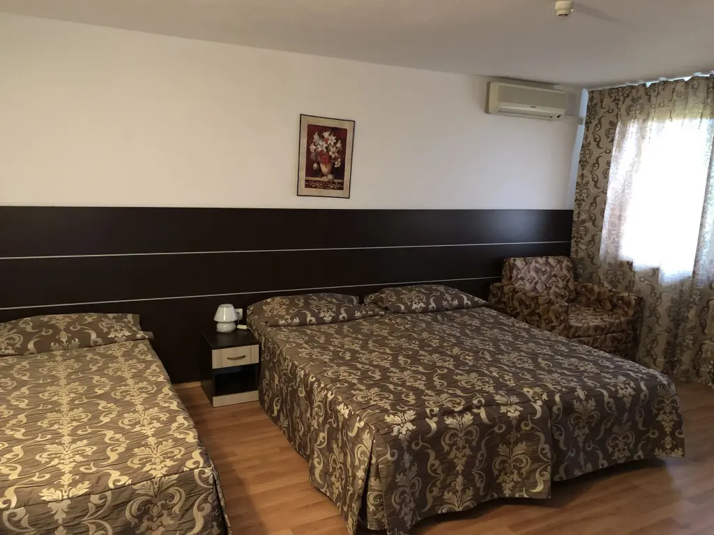 Солнечный берег: Hotel Zora