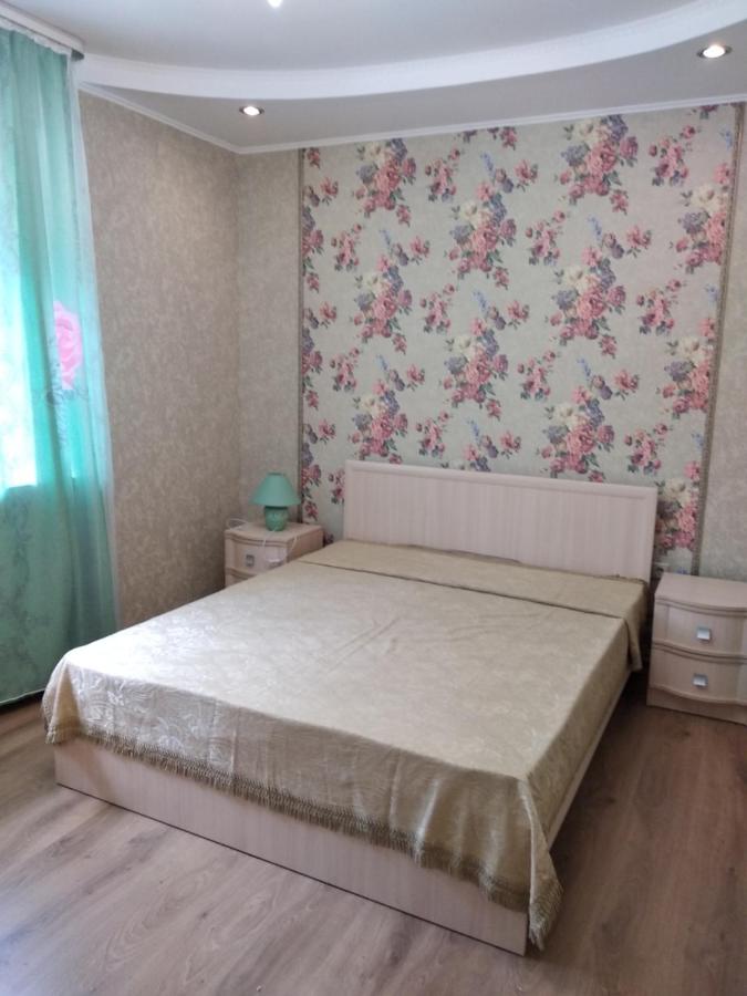 Зеленая Поляна: Apartments on Kurortnaya 33