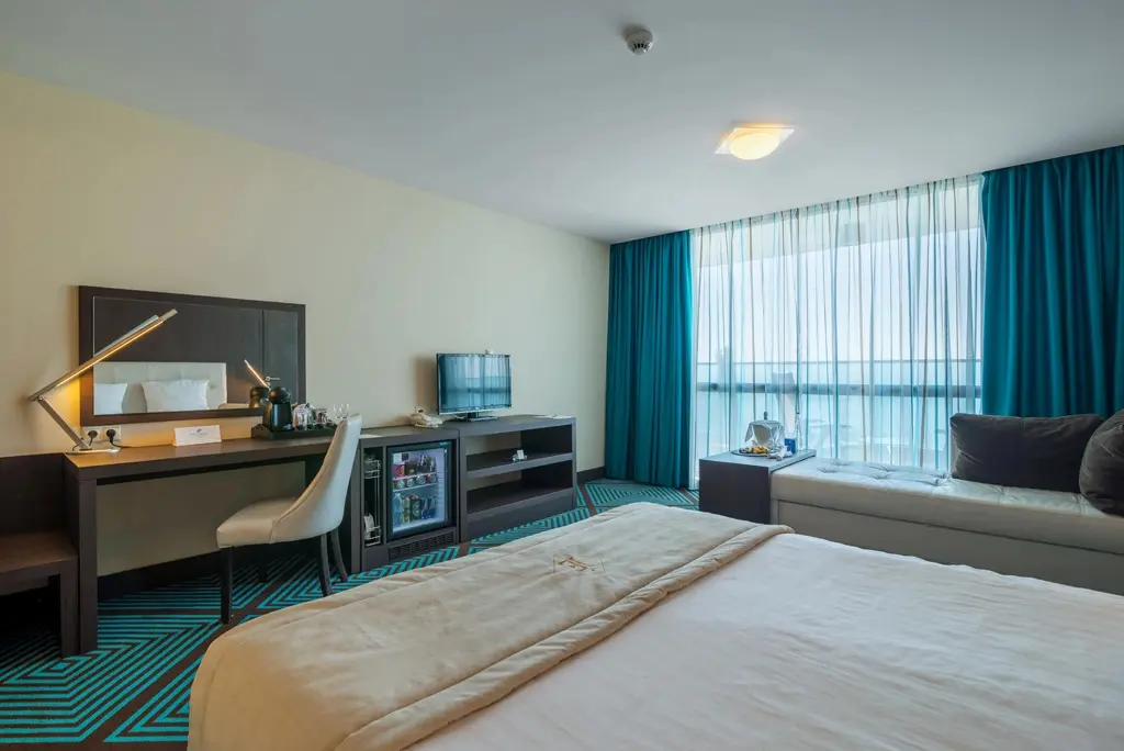 Варна: INTERNATIONAL Hotel Casino & Tower Suites