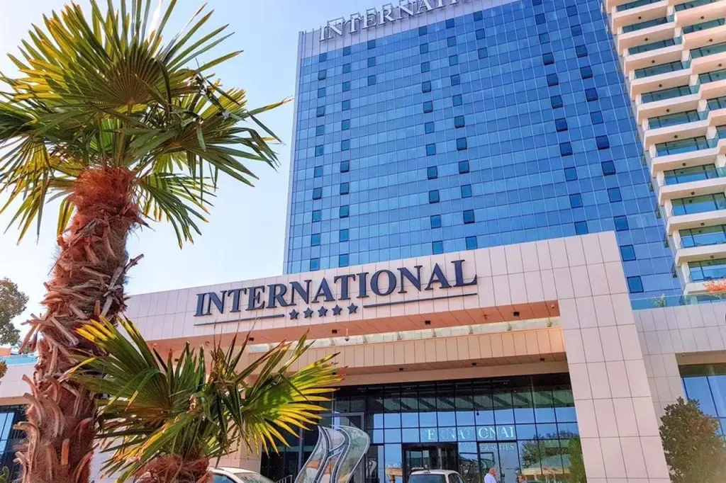 Варна: INTERNATIONAL Hotel Casino & Tower Suites