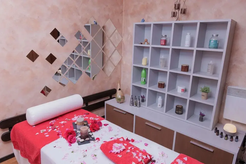 Разлог: Local Stay Hotel, BW Signature Collection