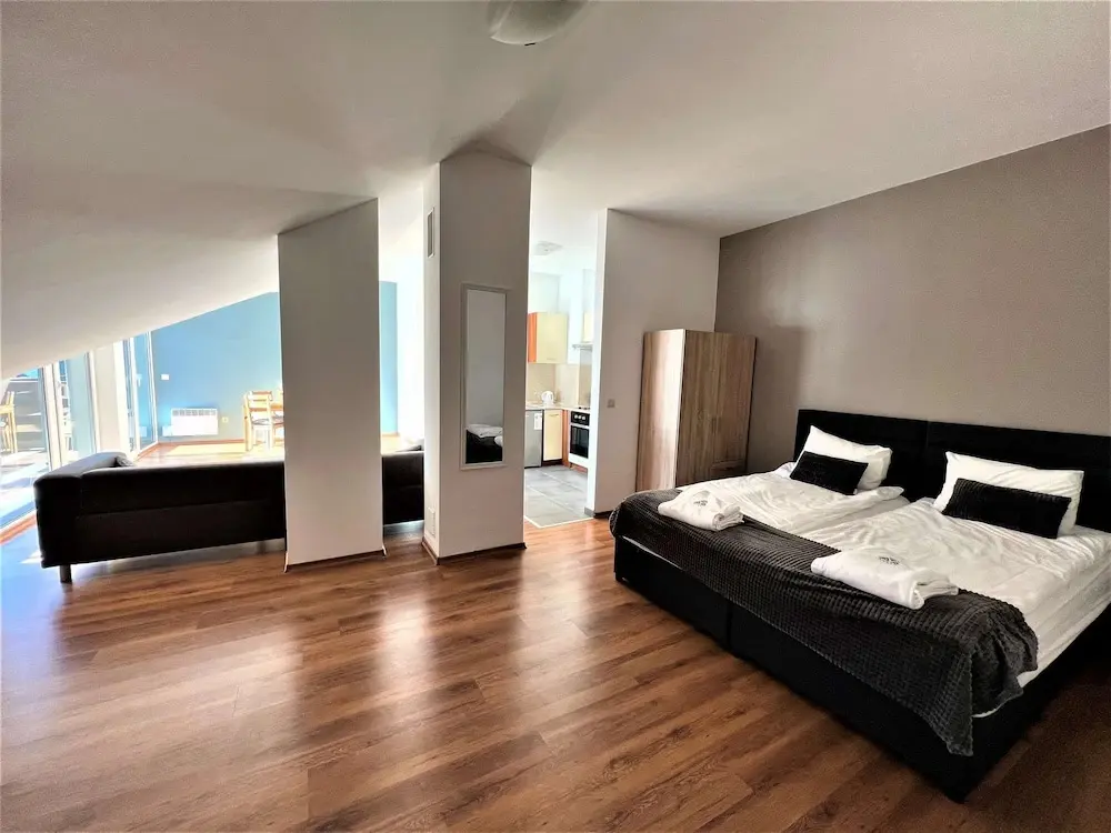 Разлог: Local Stay Hotel, BW Signature Collection