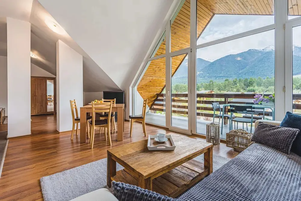 Разлог: Local Stay Hotel, BW Signature Collection