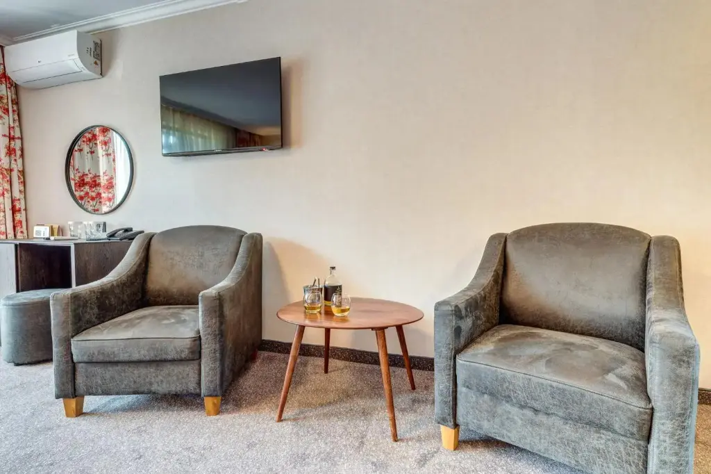 Смолян: Hotel Kiparis Alfa