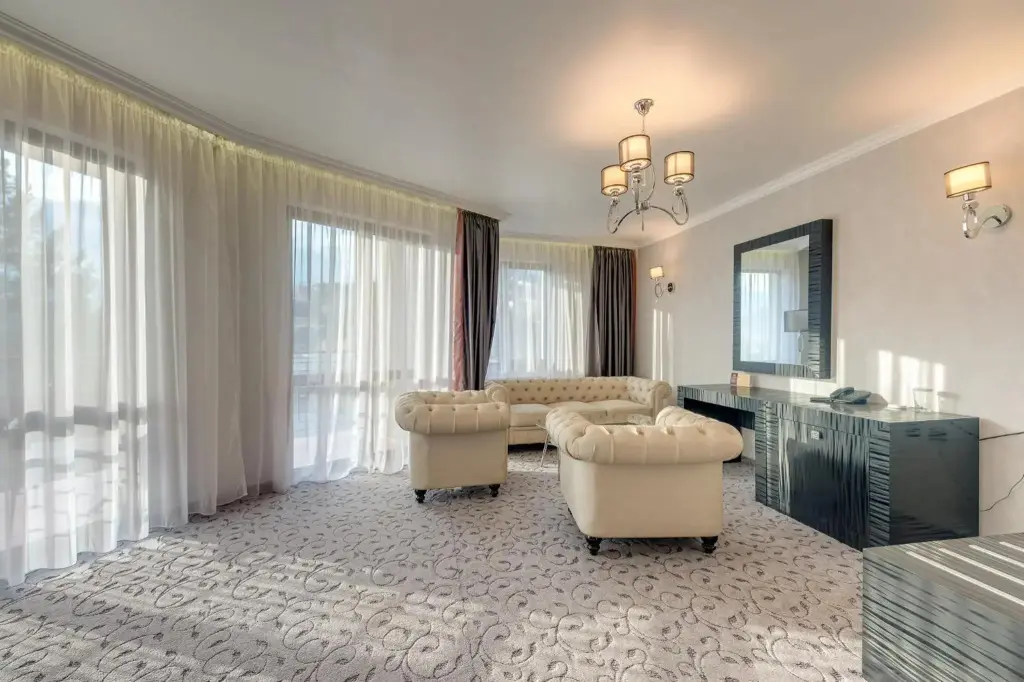 Смолян: Hotel Kiparis Alfa