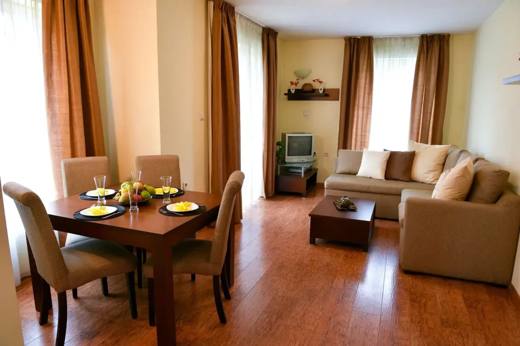 Банско: Hotel Bojur & Bojurland Apartment Complex