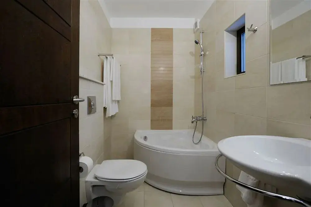 Смолян: Smilen Hotel
