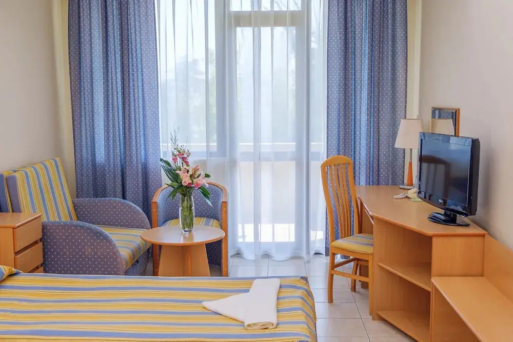 Варна: Hotel Lebed