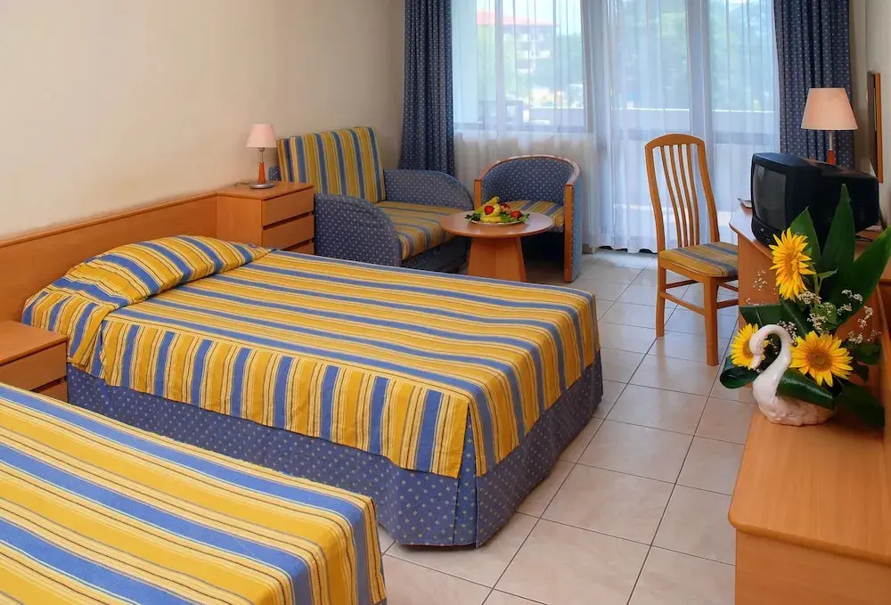 Варна: Hotel Lebed