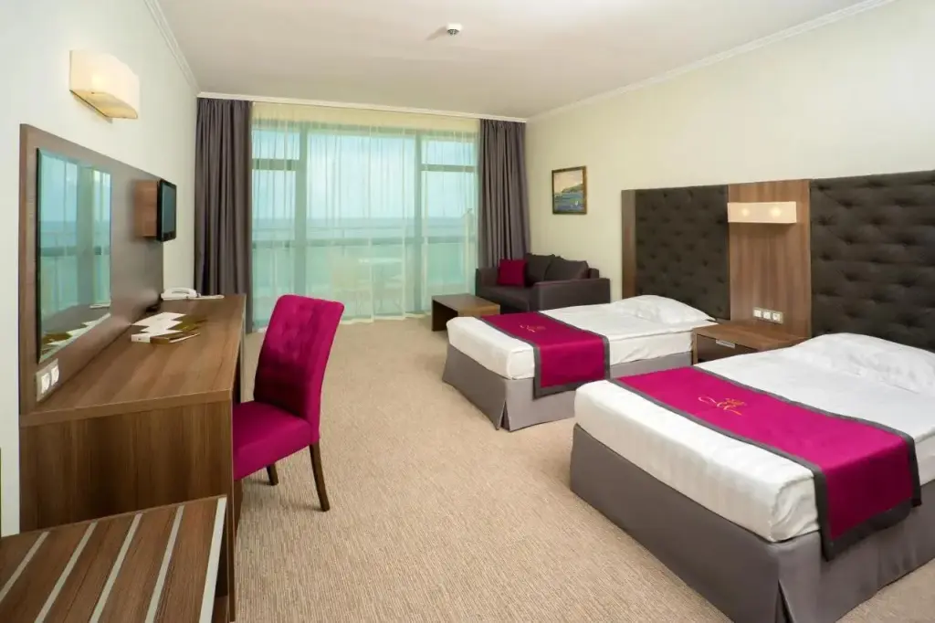 Варна: Marina Grand Beach Hotel - All inclusive