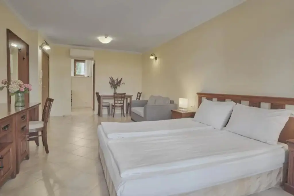 Созополь: Santa Marina Holiday Village