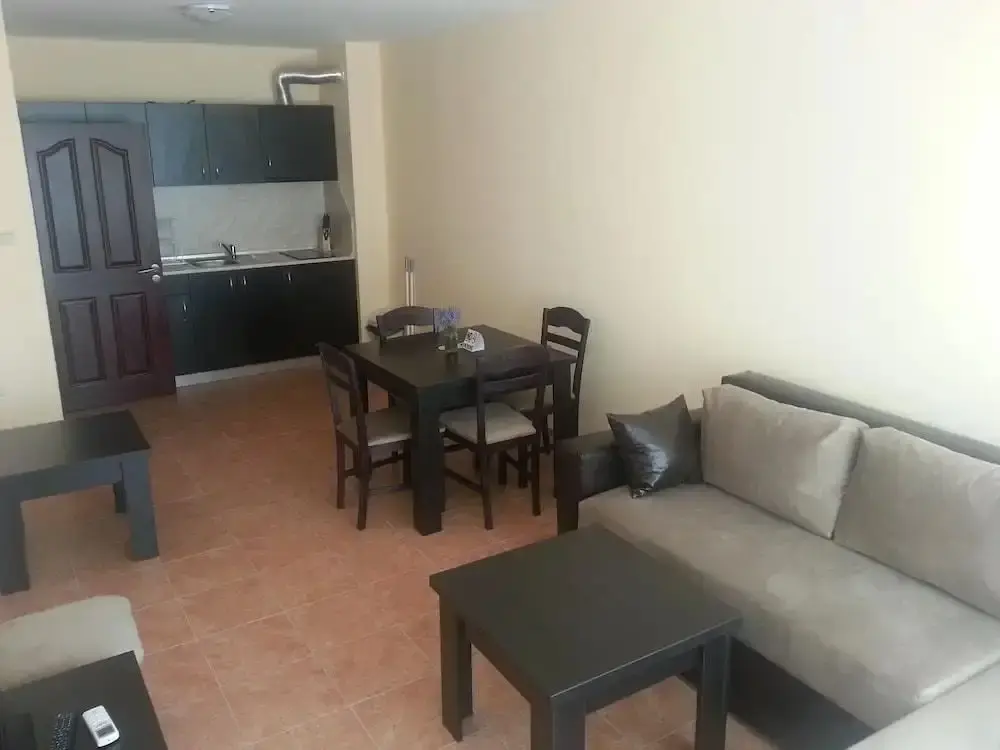 Солнечный берег: Marack Apartments