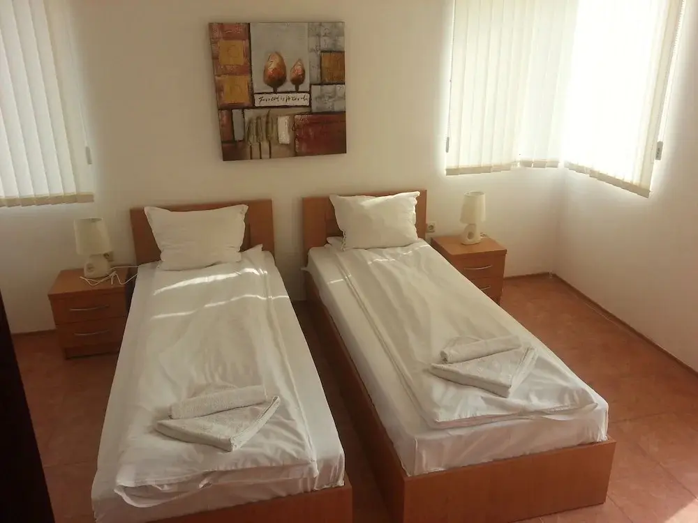 Солнечный берег: Marack Apartments