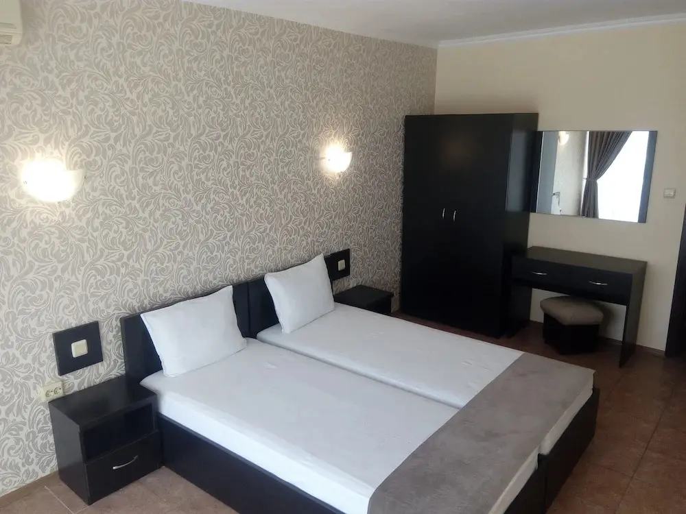 Солнечный берег: Marack Apartments