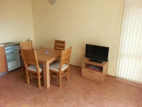 Солнечный берег: Marack Apartments