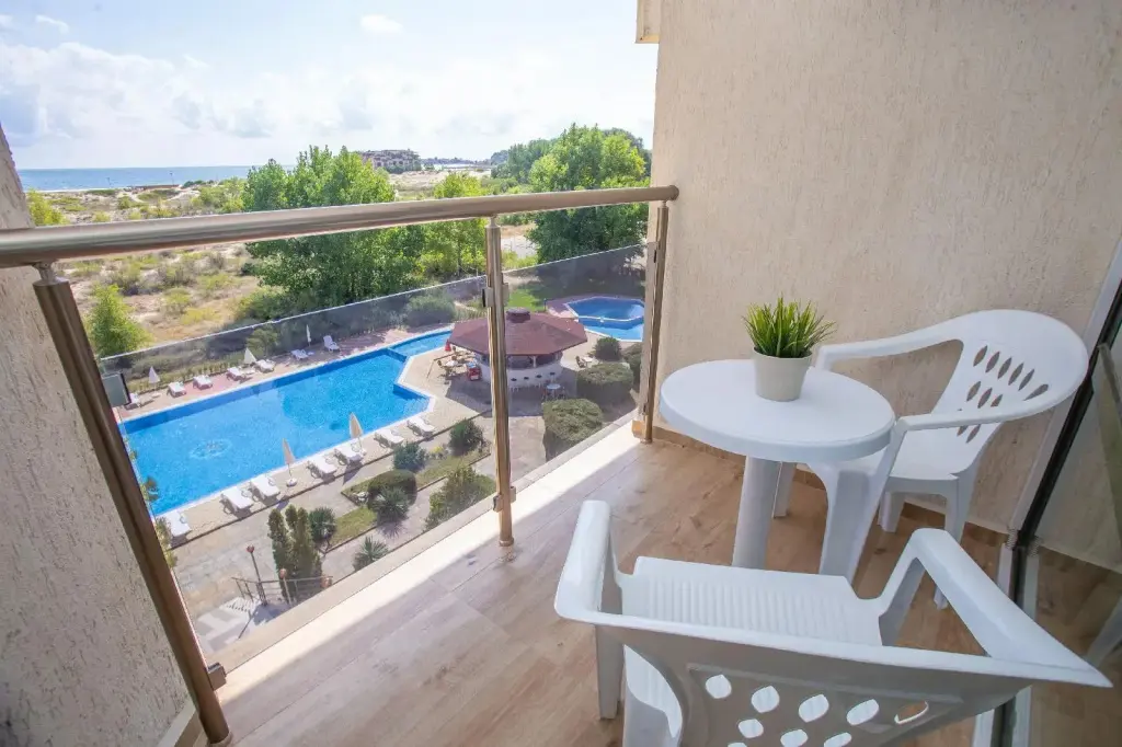 Солнечный берег: Hotel Amfibia Beach
