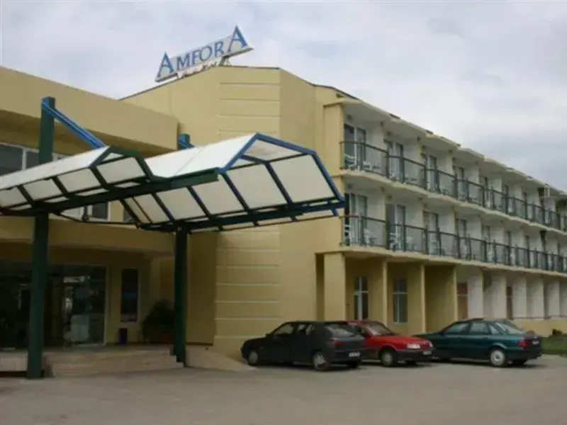 Солнечный берег: Amfora Beach Hotel